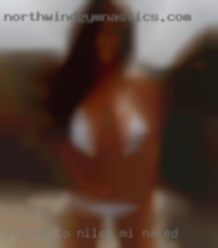 I love to suck a Niles, MI naked guy to completion.
