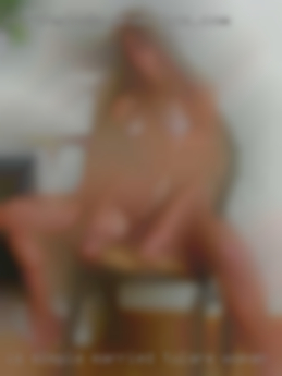 Is simple and likes to married Tulare woman have sex.