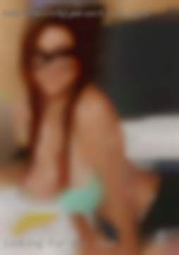 Looking for sex club cougars, men, or mmf fun.