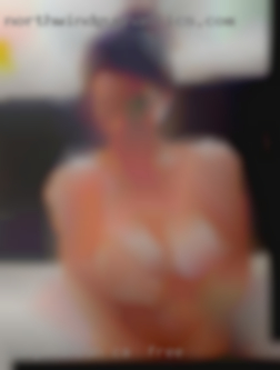 Sexy  Latin CD Ukiah, CA for free looking for Str8 guys.